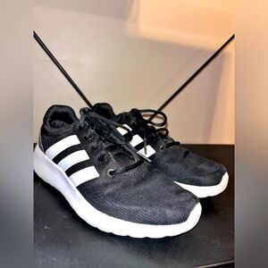Size 5 w Adidas running shoes with memory foam soles